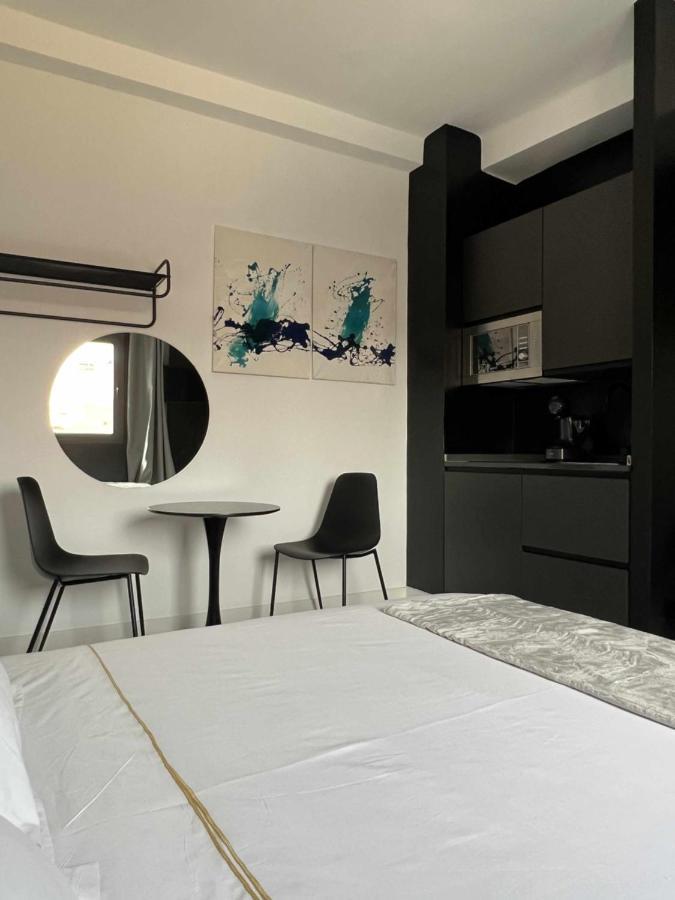 شقة Fiesta Cama Individual Modern & Luxury مالقة المظهر الخارجي الصورة